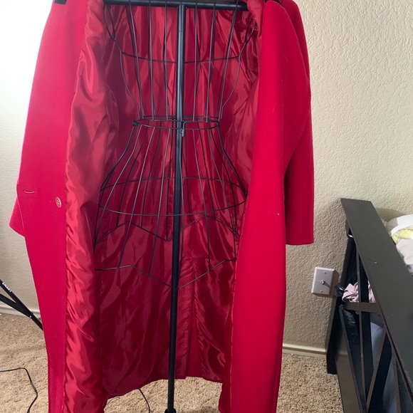 ✨RED DONNYBROOK COAT✨ - Picture 7 of 7